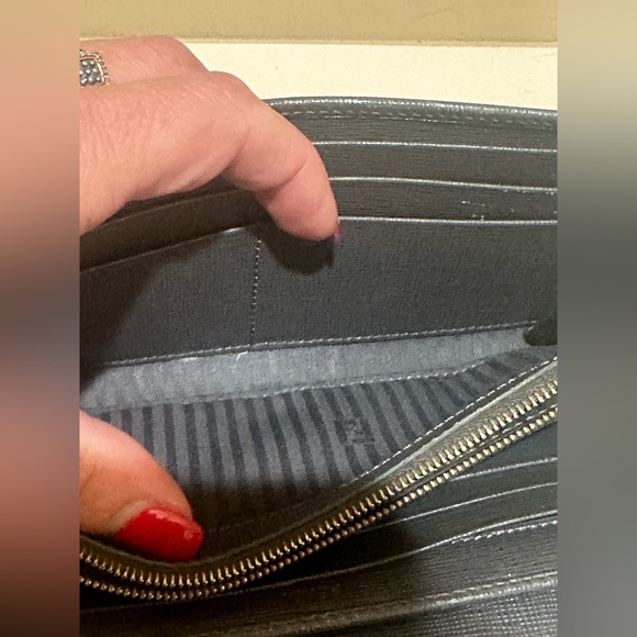 Fendi Off Pink/Grey Leather Envelope
Continental Wallet - Picture 6 of 16